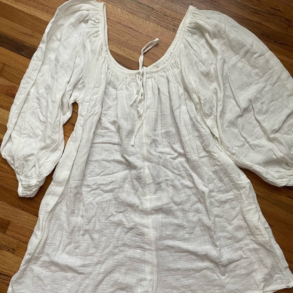 Avy & Co. White Women's Jumpsuit